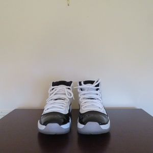 Air Jordan 11 Retro Concord 2011 Size 10 VNDS